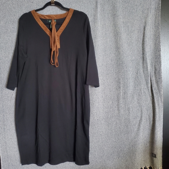 LAUREN Rallph Lauren - 2X - Mid-Length Black Dress + Faux Seude Trim/Belt - EUC - Picture 4 of 6